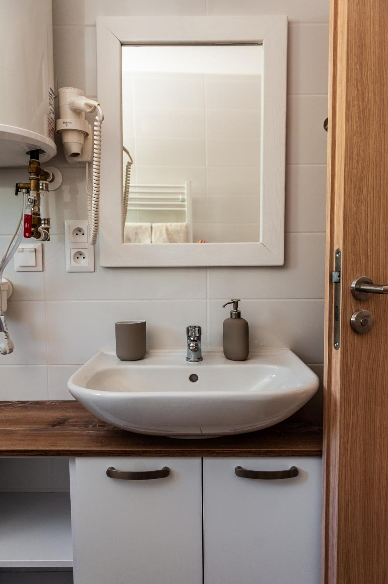 Apartmany Besen Bešeňová Εξωτερικό φωτογραφία
